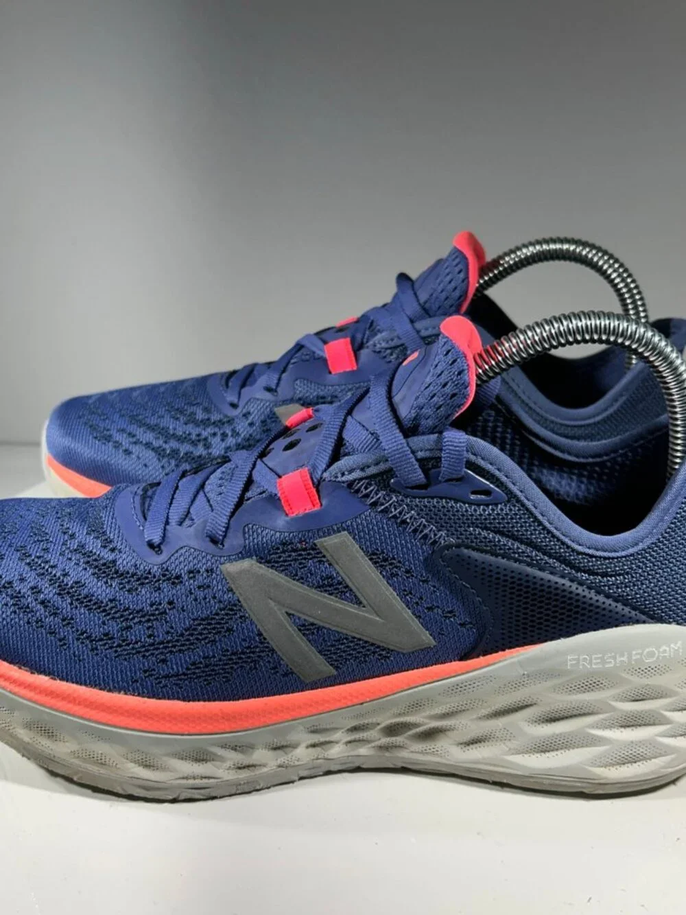 New Balance Fresh Foam MORE Womens Running Shoes Size 7.5 B Blue Sneaker Walking